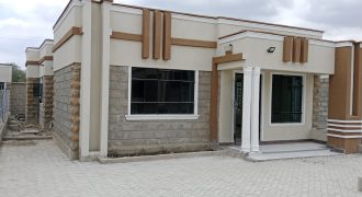 3 Bedroom House all Ensuite, Gated Community, with SQ